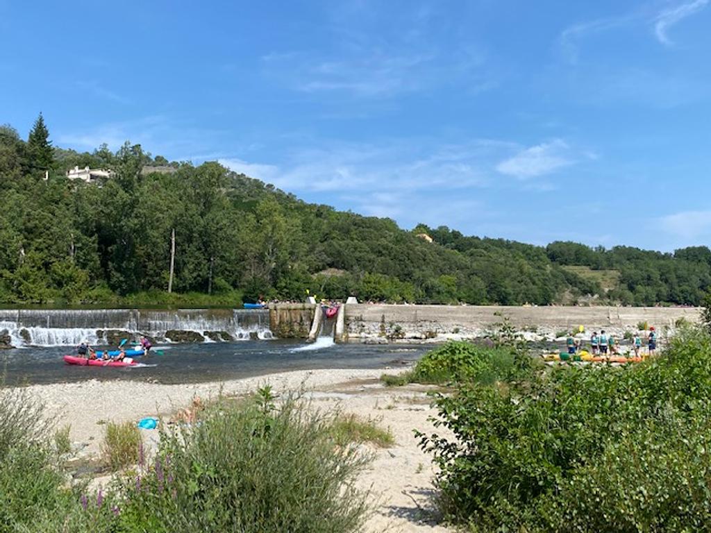 Wisseldag = ZATERDAG 2-6 pers. Villa in de Ardèche3x Airco op slaapkamer en woonkamer1 huisdier toegestaanPrijzen 2026 :25. 13/06-20/06 € 97526. 20/06-27/06 € 97527. 27/06-04/07 € 117528. 04/07-11/07 € 1395
29. 11/07-18/07 € 172530. 18/07-25/07 € 189531. 25/07-01/08 € 189532. 01/08-08/08 € 189533. 08/08-15/08 € 189534. 15/08-22/08 € 172535. 22/08-29/08 € 139536. 29/08-05/09 € 92537. 05/09-12/09 € 875
Huurprijzen Villa Belle Vue